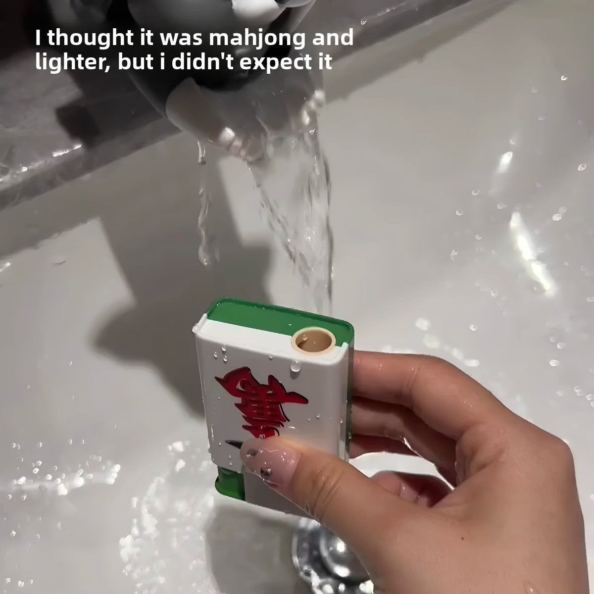 Middle Finger Water Spray Prank – Funny Gag Toy for Friends