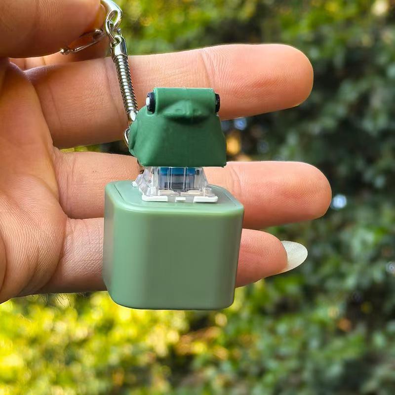 Frog Croaking & Spinning Quack Duck Keychain - Realistic Sounds LED Lights Fidget Toy for Stress Relief Focus Kids Adults Portable Sensory Item